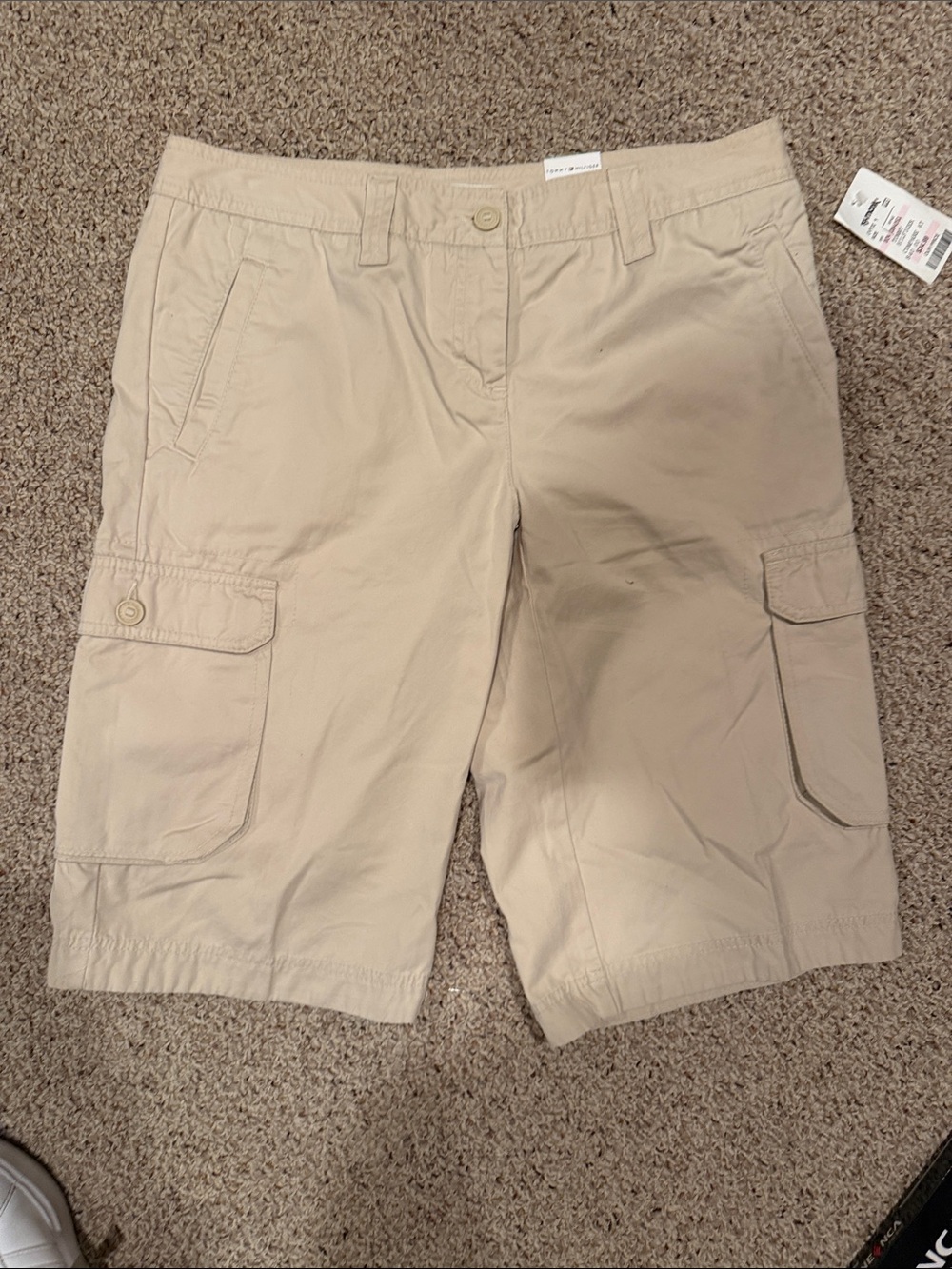 Tommy Hilfiger Women’sBeige Cargo Bermuda Shorts Size 8